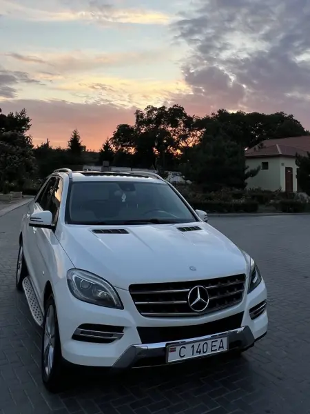 Mercedes-Benz ML-Class, 2012