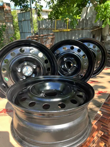 Диски Hyundai Nissan Mazda Renault Kia R16/5x114.3 ET46 DIA67,1 без ударов