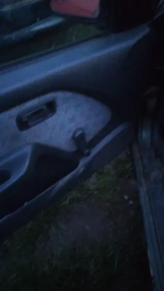 Nissan Primera, 1993