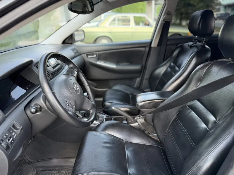 Toyota Corolla, 2005