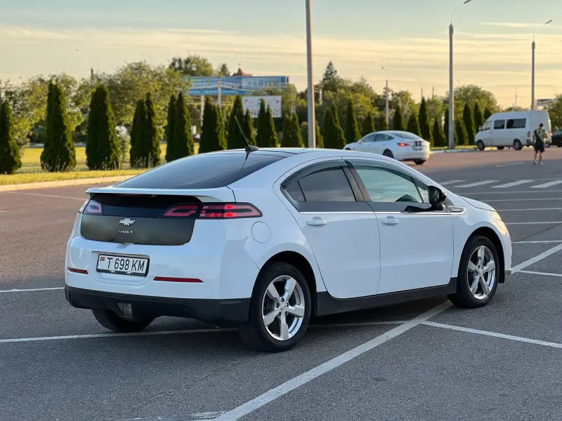 Chevrolet Volt, 2012