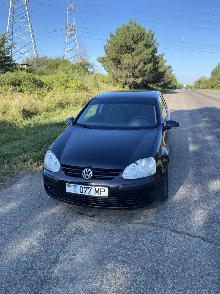 Volkswagen Golf, 2004