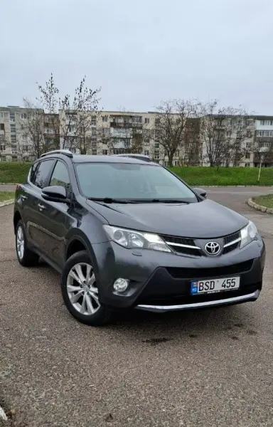 Toyota RAV4, 2015