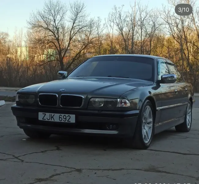 BMW 7 Series, 2000