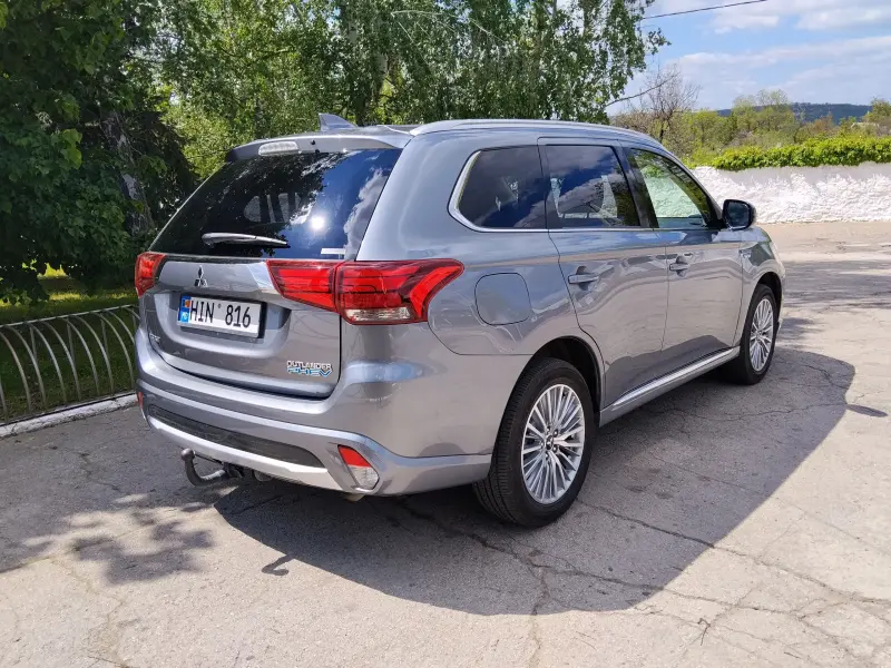Mitsubishi Outlander, 2017