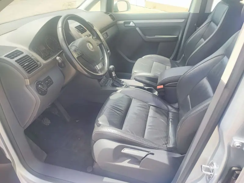 Volkswagen Touran, 2009