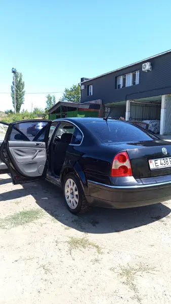 Volkswagen Passat, 2005