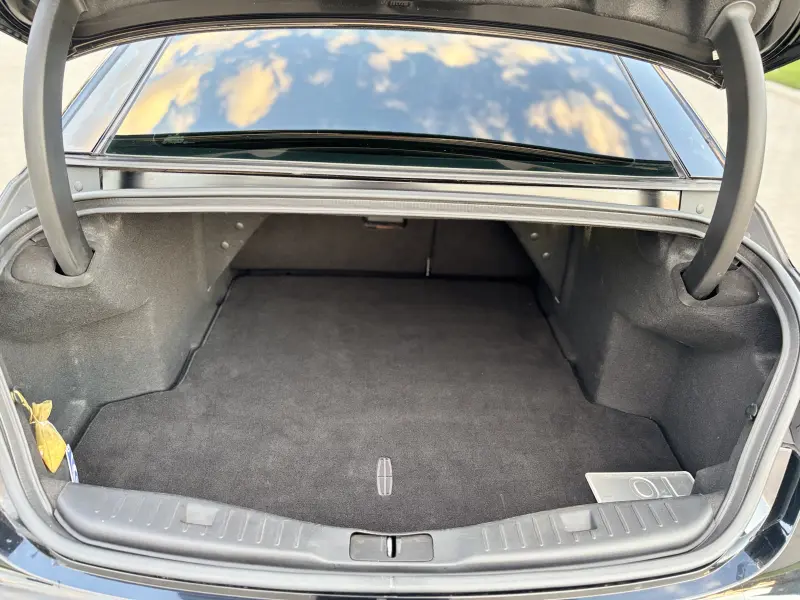 Lincoln MKZ, 2015