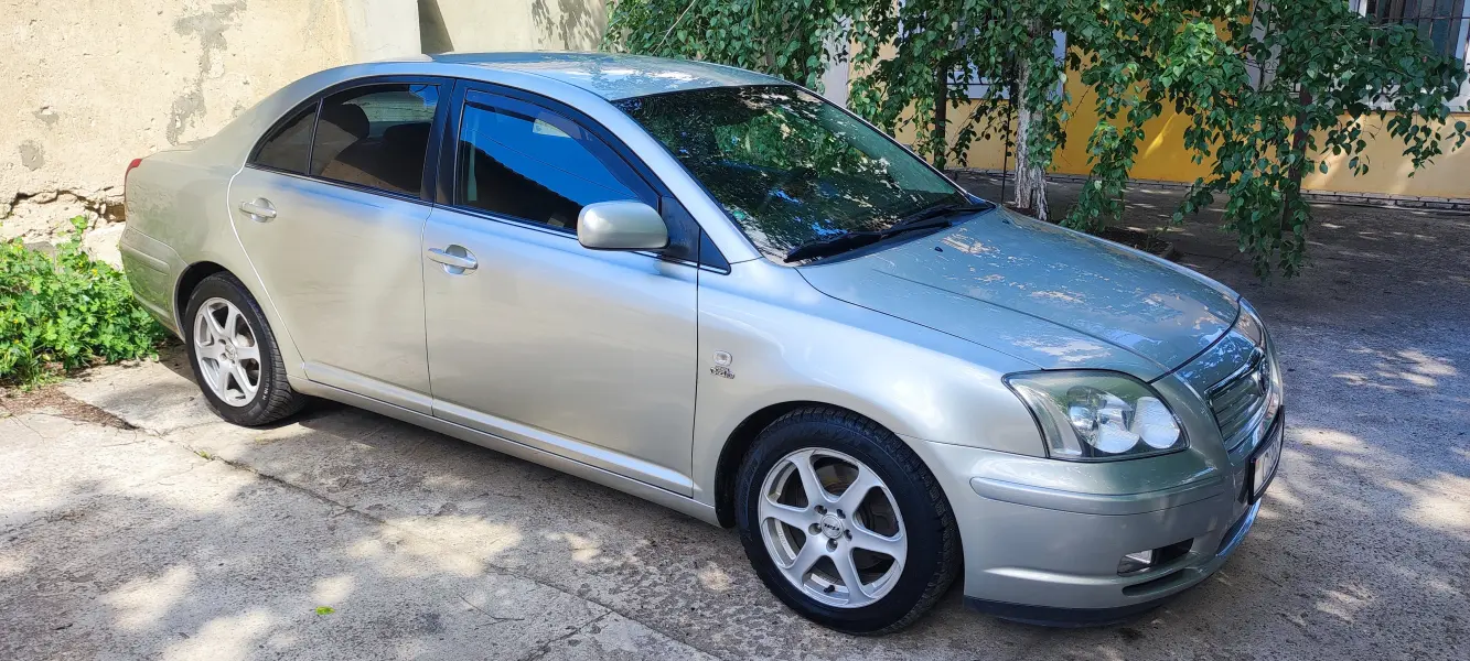 Toyota Avensis, 2003