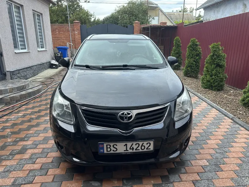 Toyota Avensis, 2010