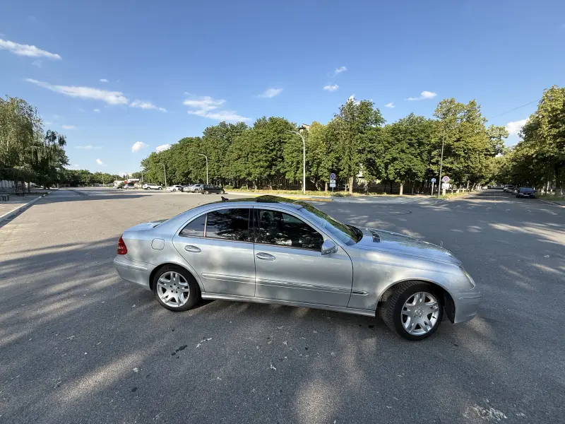 Mercedes-Benz E-Class, 2006