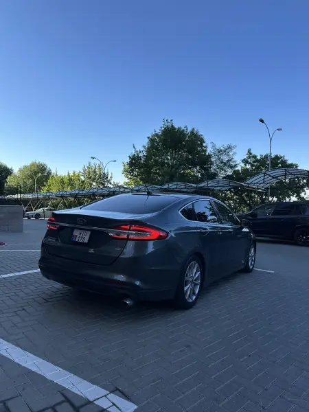 Ford Fusion, 2017