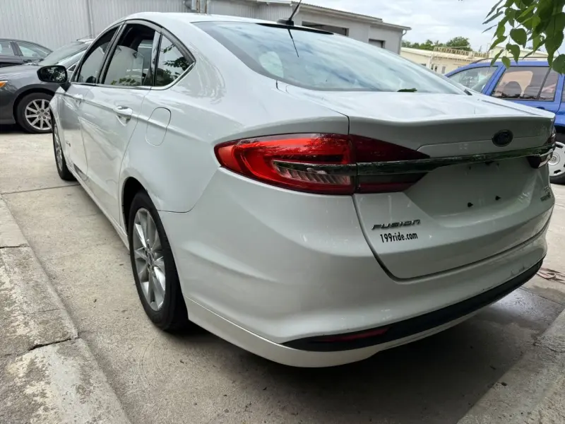 Ford Fusion, 2017