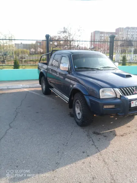 Mitsubishi L200, 2004