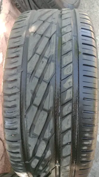 Продам летнюю резину R16 Uniroyal