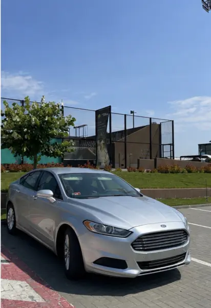 Ford Fusion, 2013