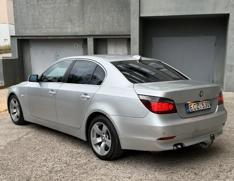 BMW 5 Series, 2005