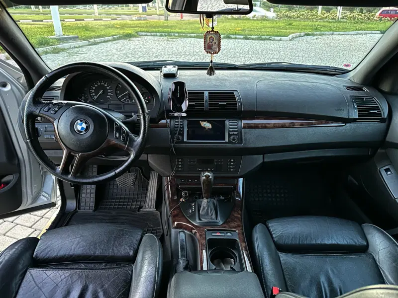 BMW X5, 2001