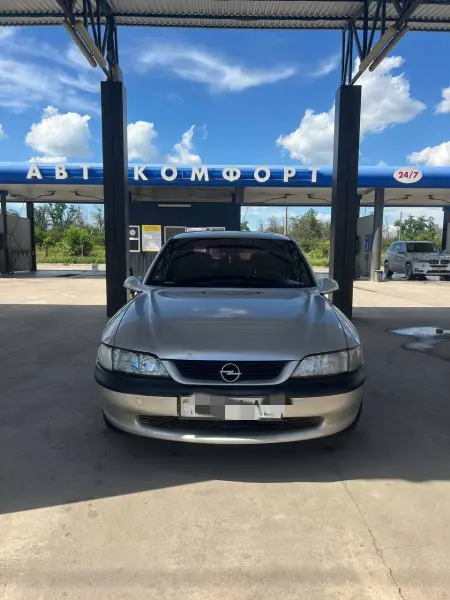 Opel Vectra, 1998