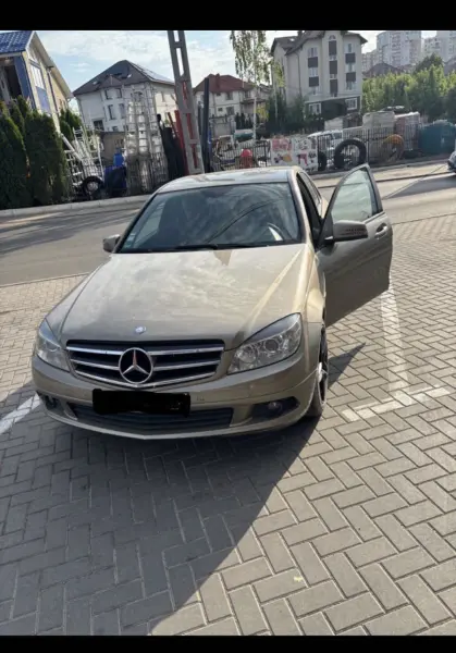 Mercedes-Benz C-Class, 2010