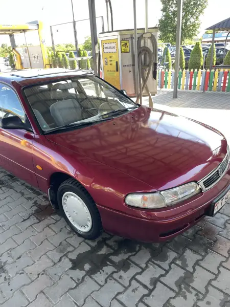 Mazda 626, 1992