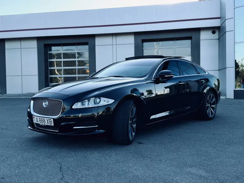 Jaguar XJ, 2012