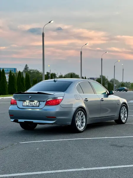 BMW 5 Series, 2004