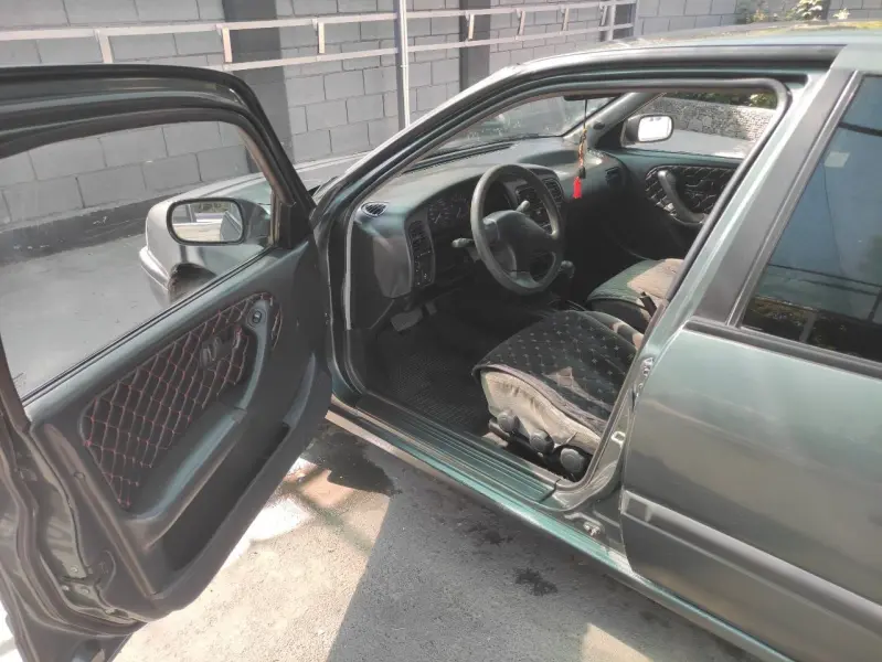 Nissan Primera, 1994