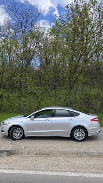 Ford Fusion, 2013