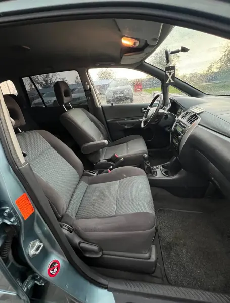 Mazda Premacy, 2002