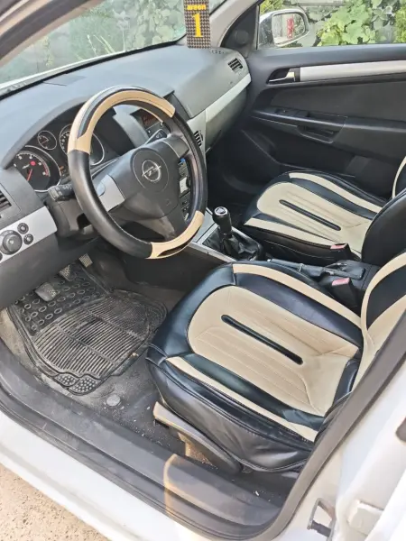 Opel Astra, 2007