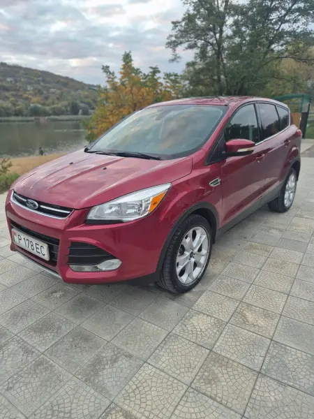 Ford Escape, 2013