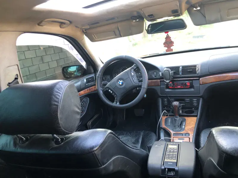 BMW 5 Series, 1998