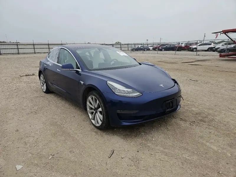 TESLA 3, 2019