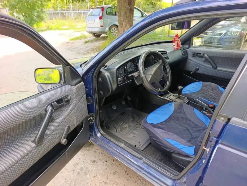 Volkswagen Passat, 1992