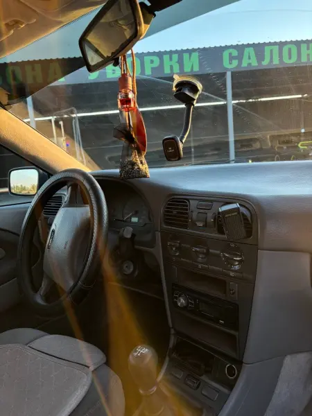 Volvo S40, 1997