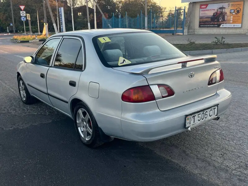Toyota Corolla, 1999