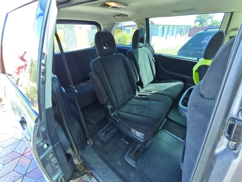 Mazda MPV, 2004