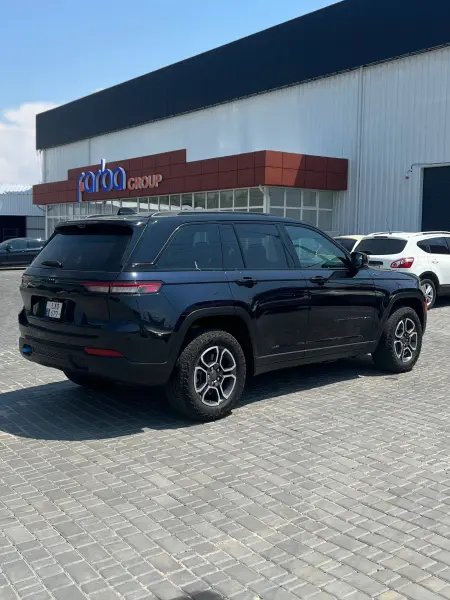 Jeep Grand Cherokee, 2023