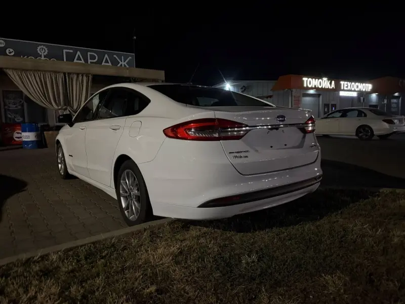 Ford Fusion, 2017