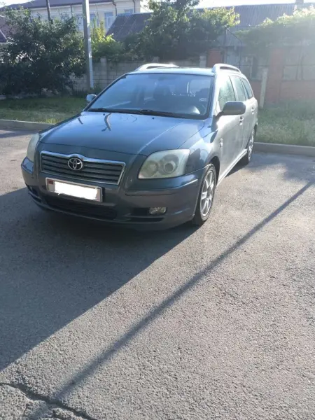 Toyota Avensis, 2005
