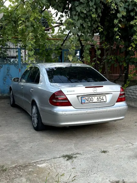 Mercedes-Benz E-Class, 2006