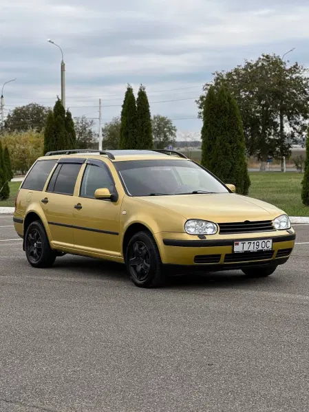 Volkswagen Golf, 2000