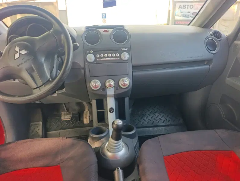 Mitsubishi Colt, 2005