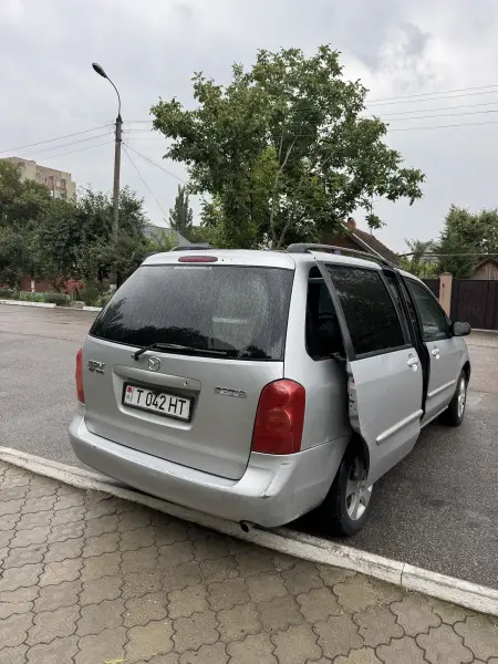 Mazda MPV, 2002