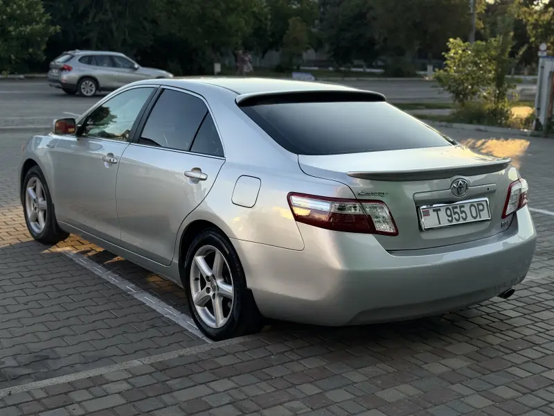 Toyota Camry, 2009