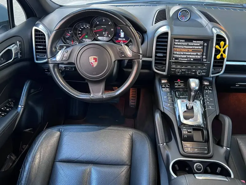 Porsche Cayenne, 2012