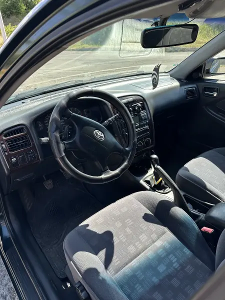 Toyota Avensis, 2000