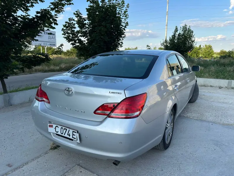Toyota Avalon, 2007