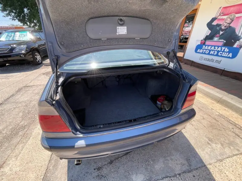 BMW 3 Series, 2001